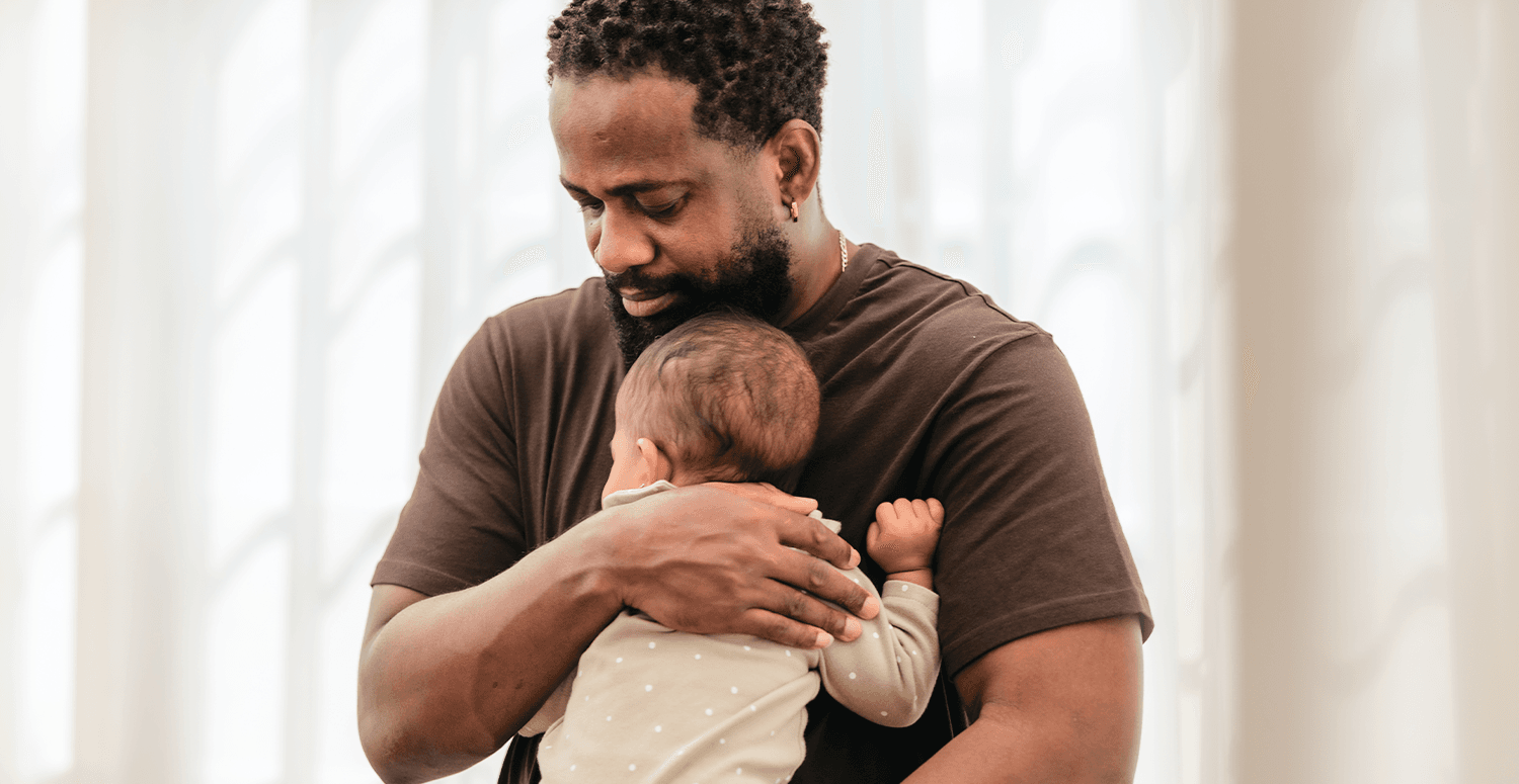 PL propõe ampliar licença-paternidade para 30 dias