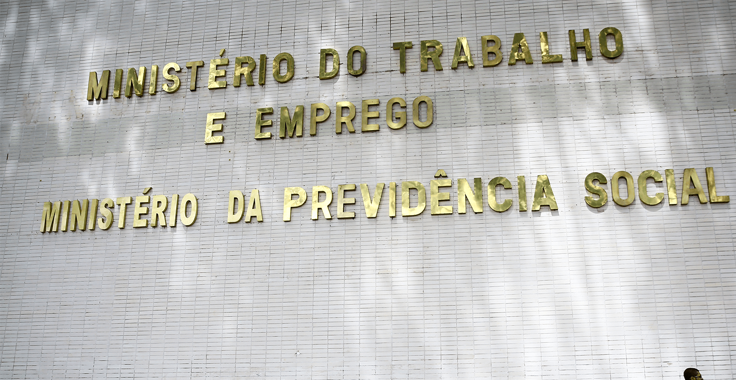 Seguro-Defeso passa do INSS para o Ministério do Trabalho